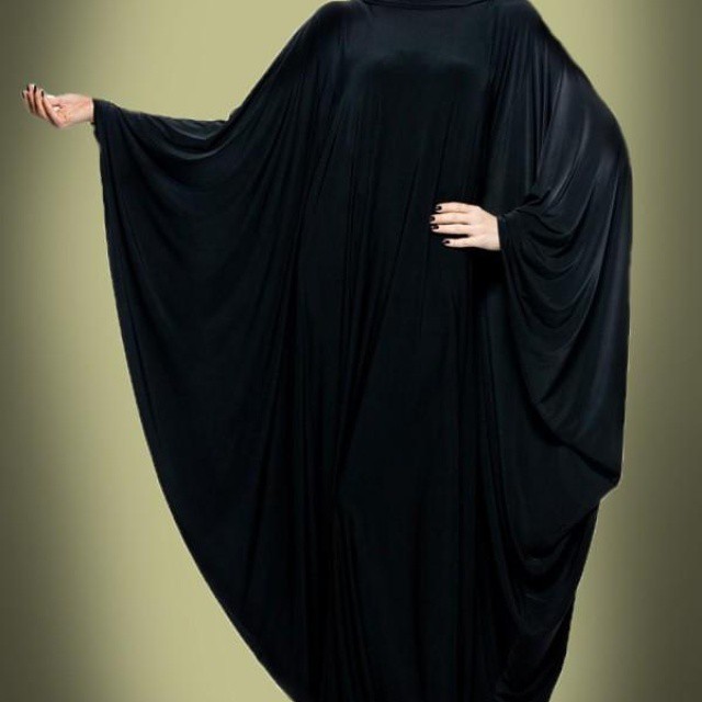 عبايات مخدمة لجلب الزوج